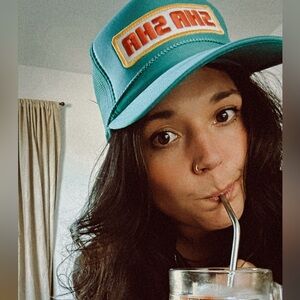 Meet your Posher, Hannah